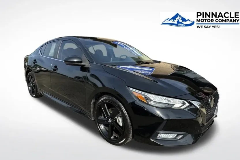 2022 Nissan Sentra SR photo 1