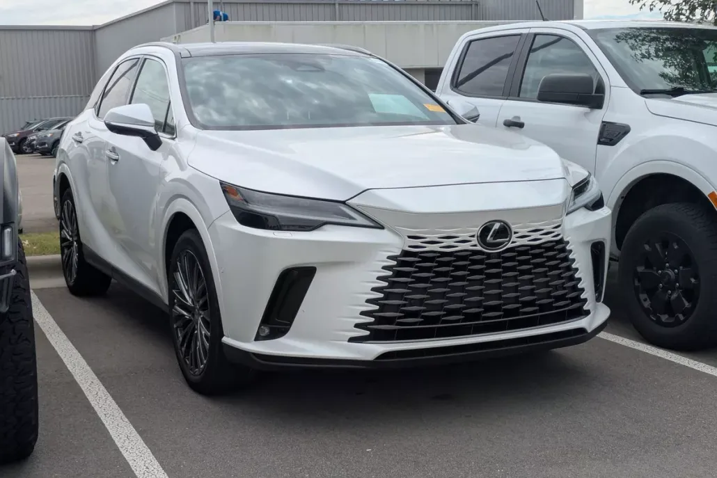2023 Lexus RX 350h photo 1