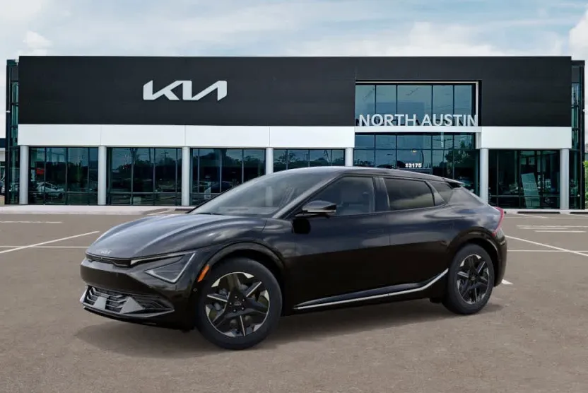 2025 Kia EV6 Wind photo 1