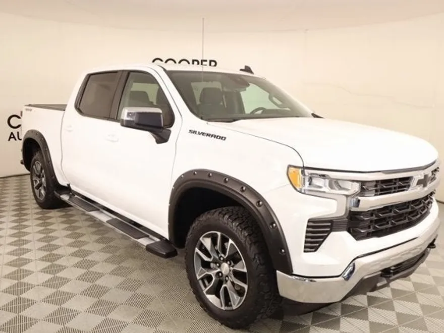 2023 Chevrolet Silverado 1500 LT1 photo 1