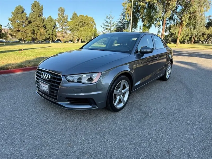 2016 Audi A3 1.8T Premium photo 1
