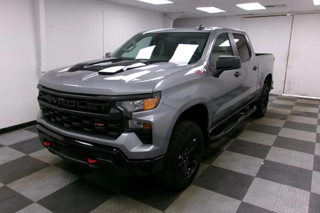 2023 Chevrolet Silverado 1500 Custom Trail Boss photo 1