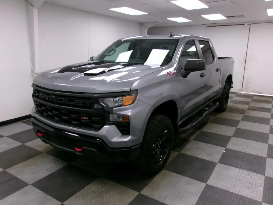 2023 Chevrolet Silverado 1500 Custom Trail Boss photo 1