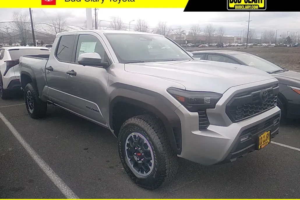 2025 Toyota Tacoma TRD photo 1