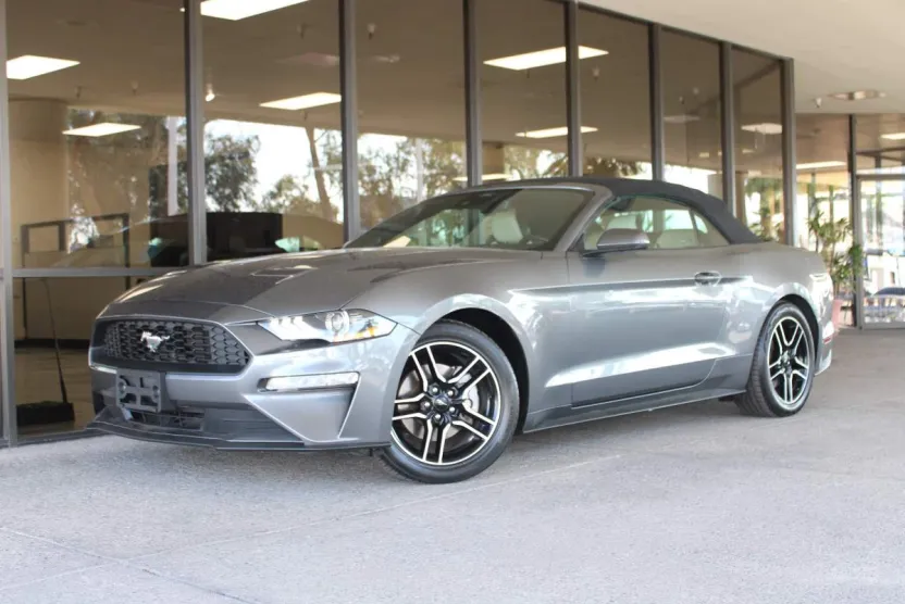 2022 Ford Mustang EcoBoost Premium photo 1