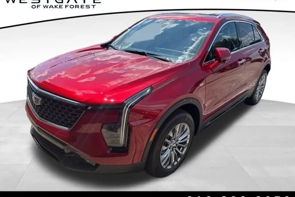 2025 Cadillac XT4 Premium Luxury photo 1