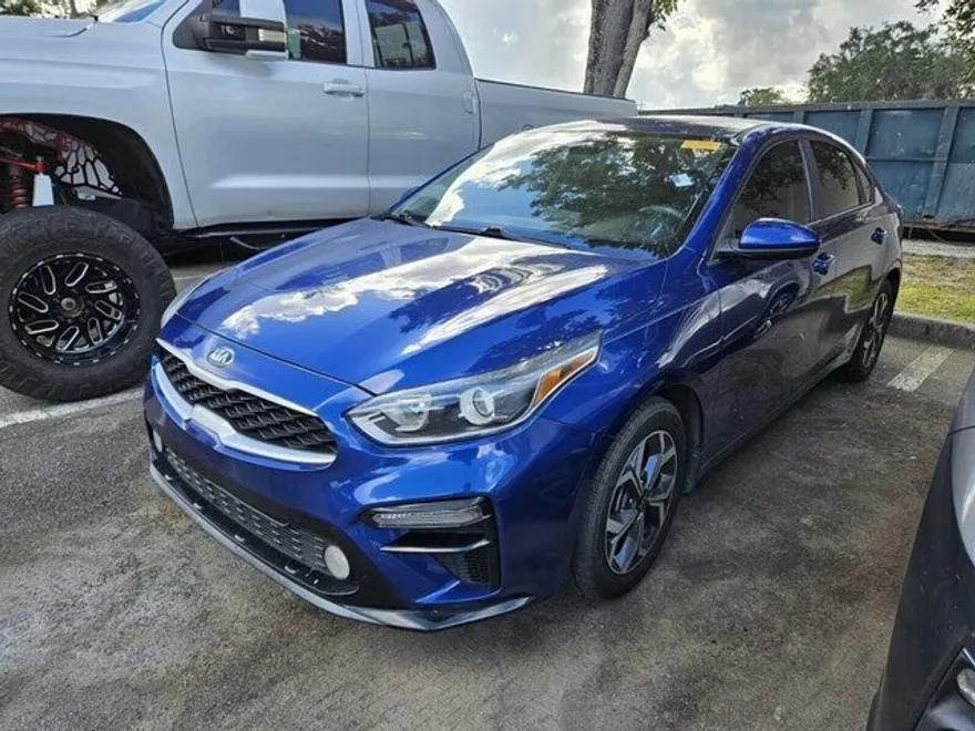 2020 Kia Forte FE LXS photo 1