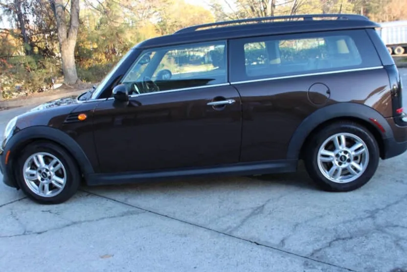 2012 Mini Clubman Base photo 1