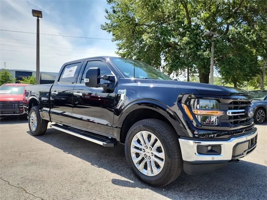 2024 Ford F-150 XLT photo 1