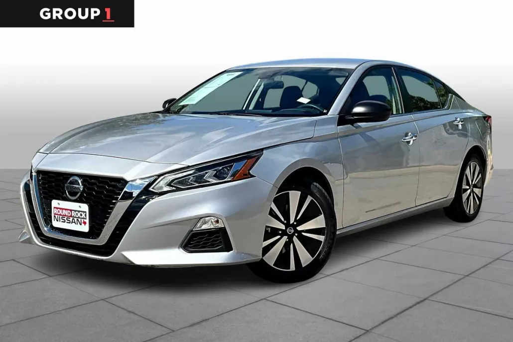2022 Nissan Altima 2.5 SV photo 1