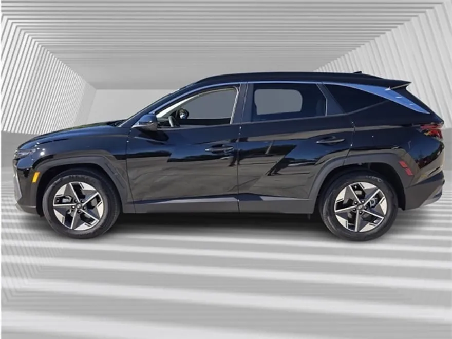 2025 Hyundai Tucson SEL photo 1