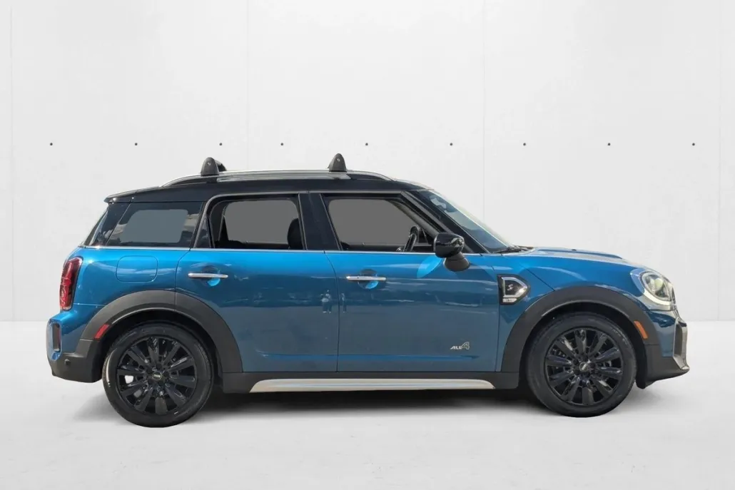 2023 Mini Countryman ALL4 S photo 1