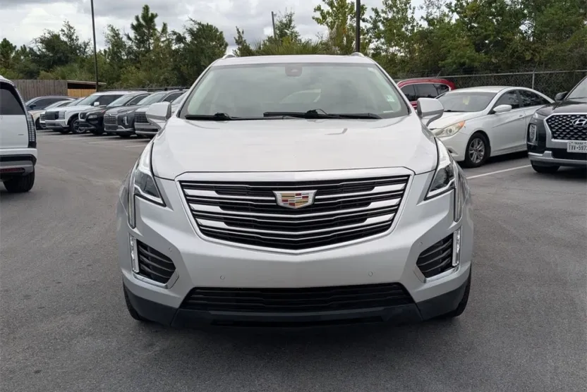 2019 Cadillac XT5 Premium Luxury photo 1