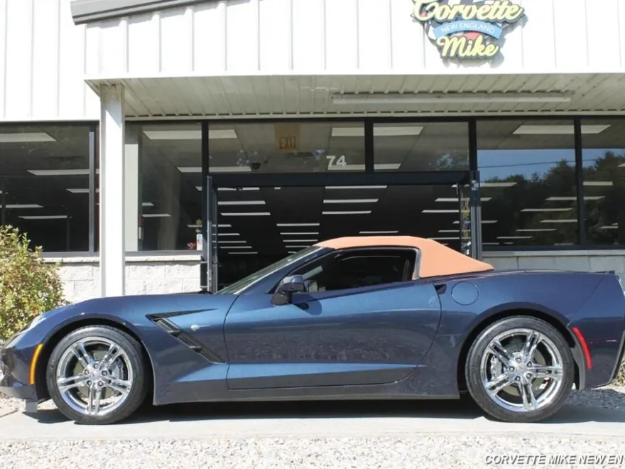 2016 Chevrolet Corvette Stingray Convertible photo 1