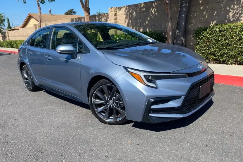 2023 Toyota Corolla XSE photo 1