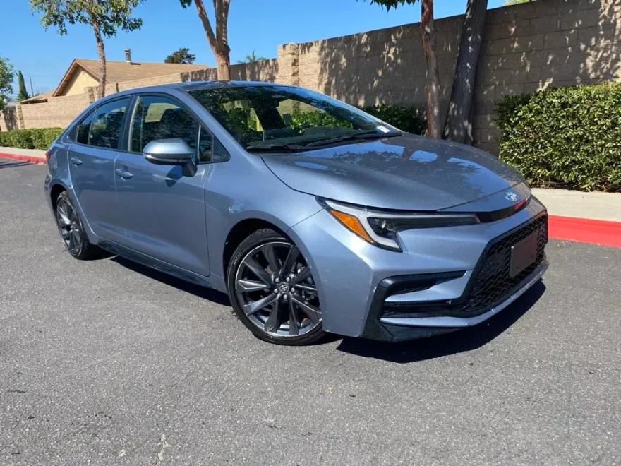 2023 Toyota Corolla XSE photo 1