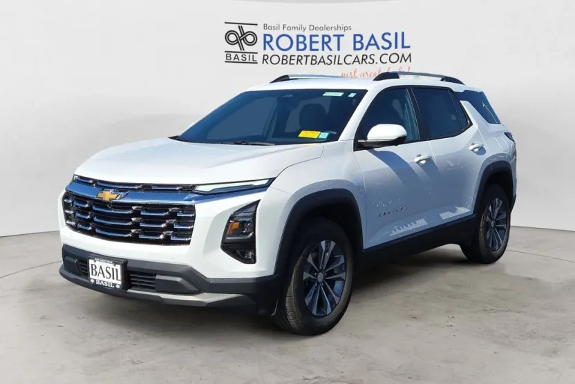 2025 Chevrolet Equinox LT photo 1