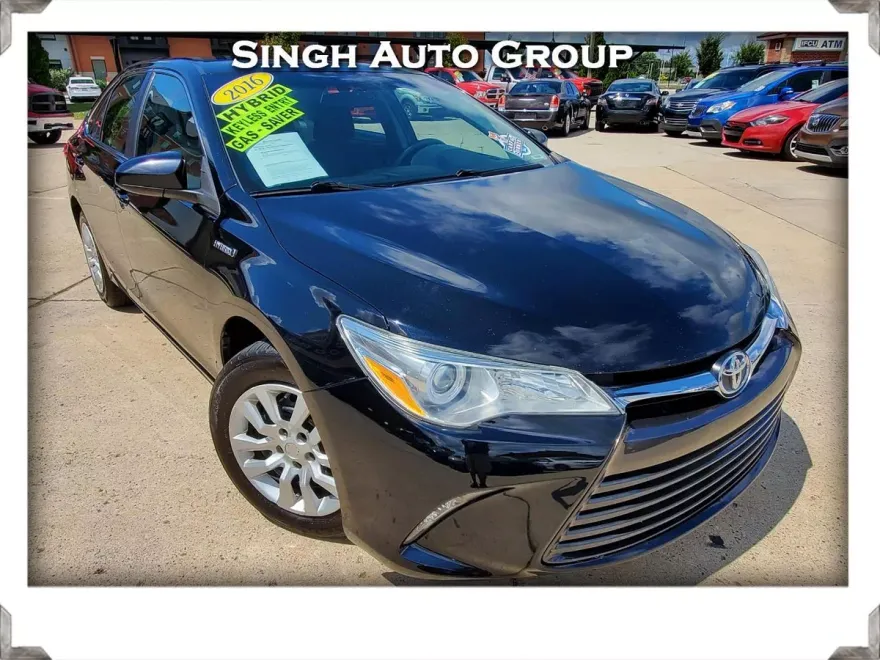 2016 Toyota Camry Hybrid SE photo 1