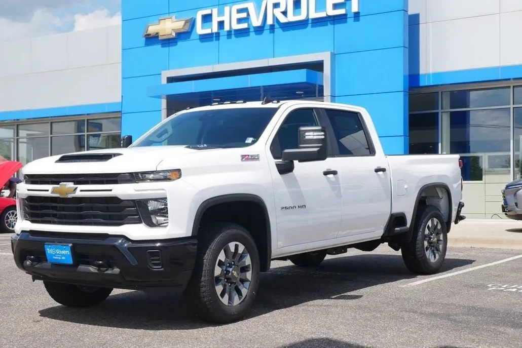 2025 Chevrolet Silverado 2500HD Custom photo 1