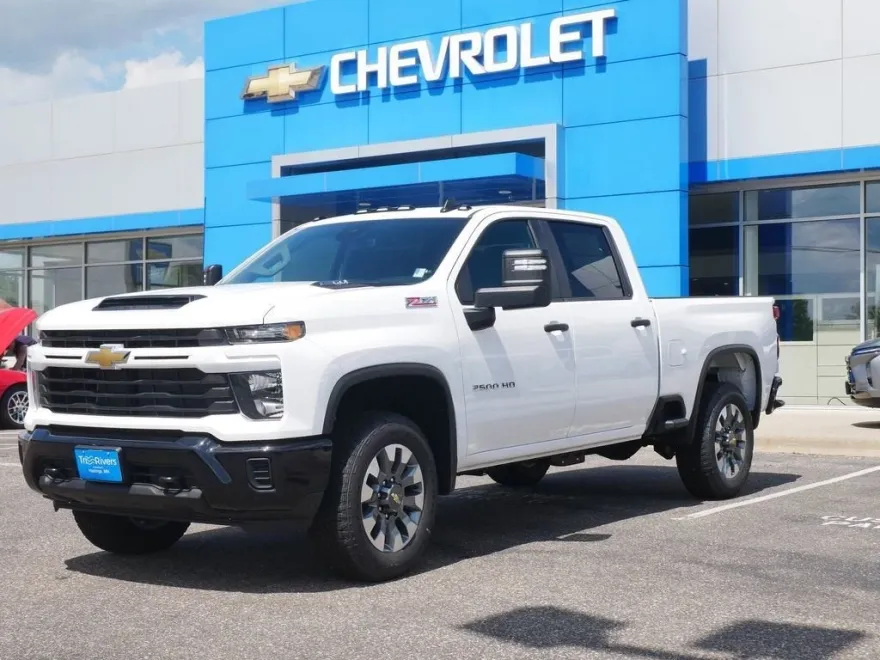 2025 Chevrolet Silverado 2500HD Custom photo 1