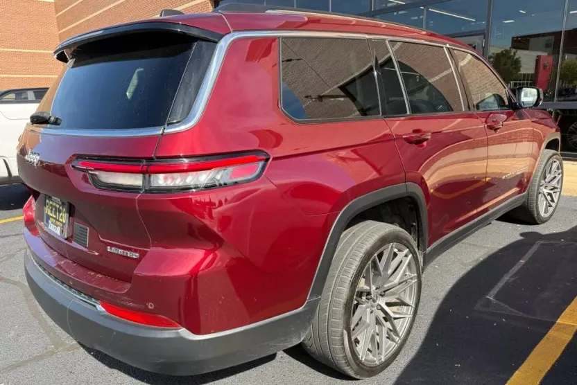 2021 Jeep Grand Cherokee Limited photo 1