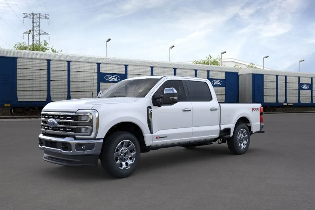 2025 Ford F-250 Lariat photo 1