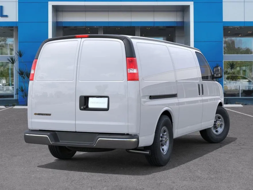 2024 Chevrolet Express Cargo 2500 photo 1