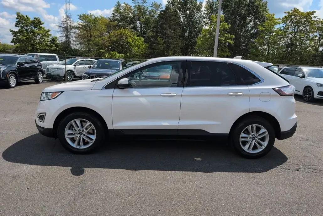 2017 Ford Edge SEL photo 1