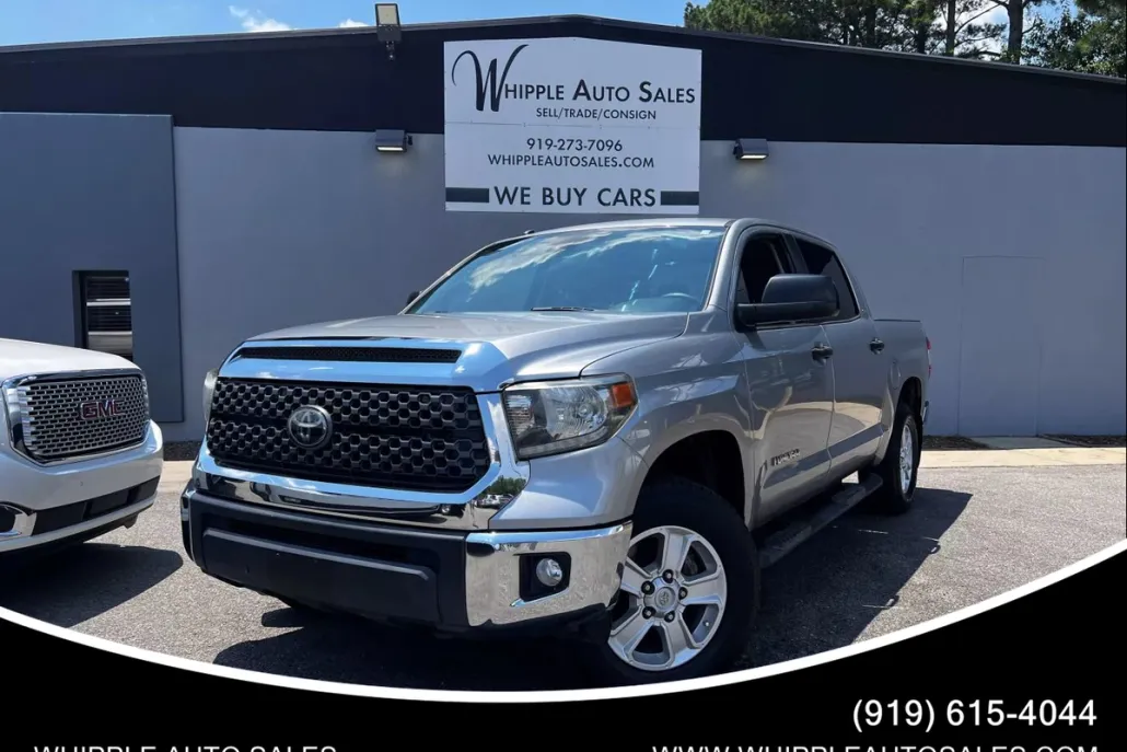 2019 Toyota Tundra CrewMax SR5 photo 1
