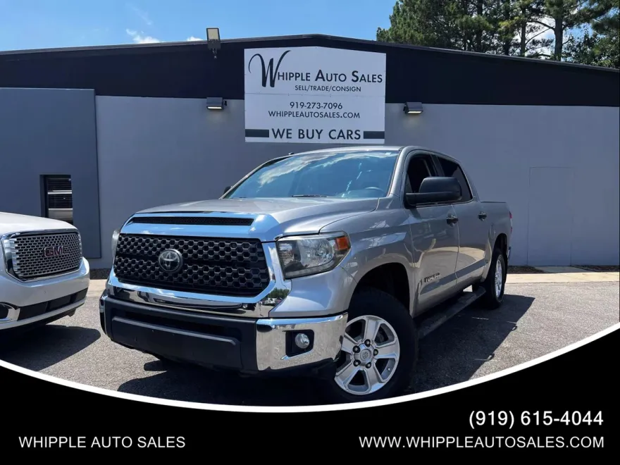 2019 Toyota Tundra CrewMax SR5 photo 1