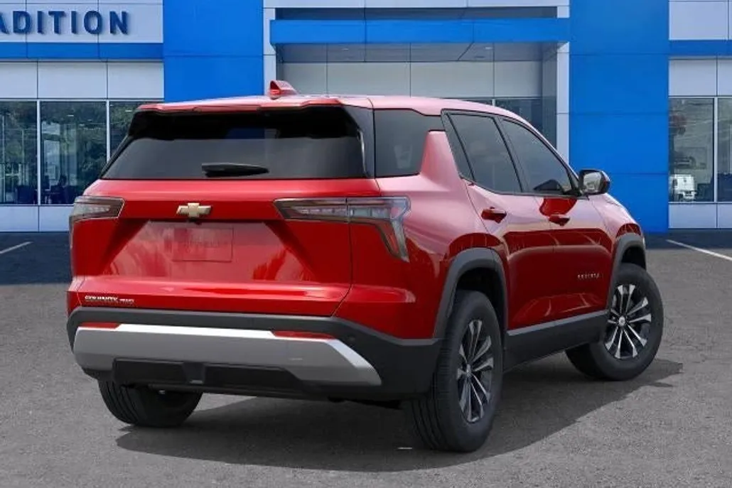 2026 Chevrolet Equinox LT photo 1