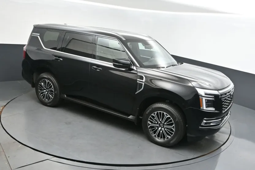 2025 Nissan Armada Platinum photo 1