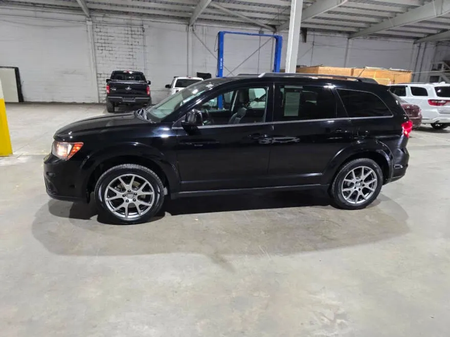 2015 Dodge Journey R/T photo 1