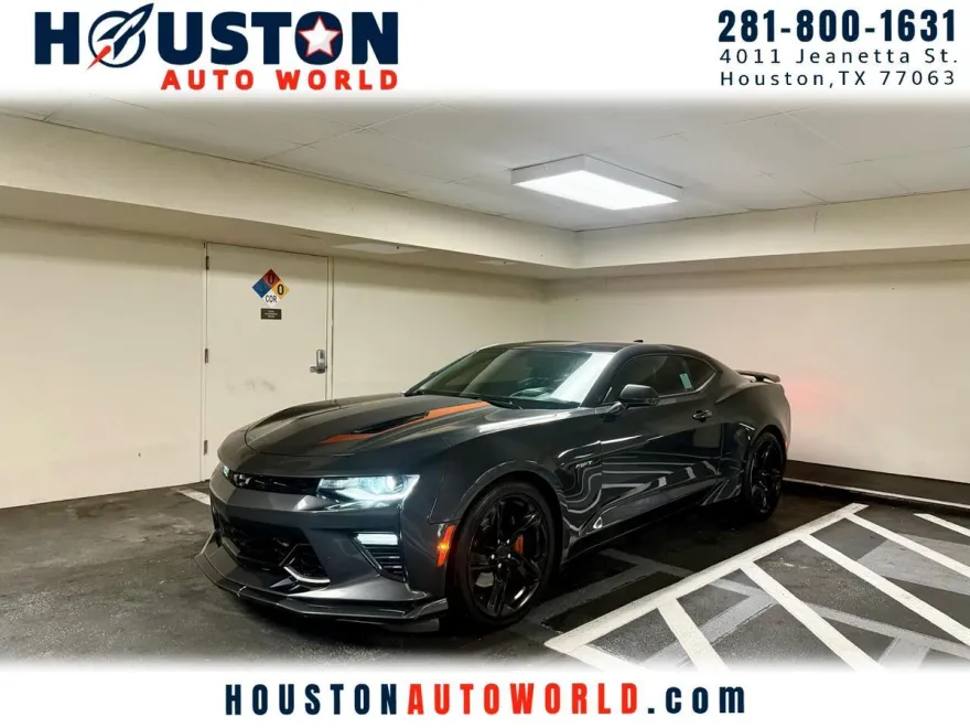 2017 Chevrolet Camaro 2SS Coupe photo 1