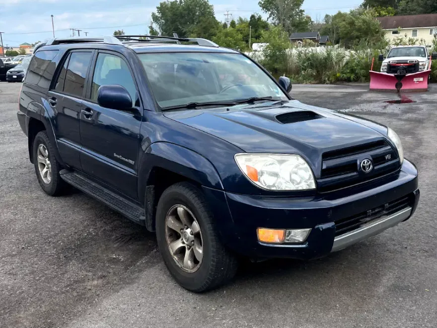 2005 Toyota 4Runner SR5 V8 4WD photo 1