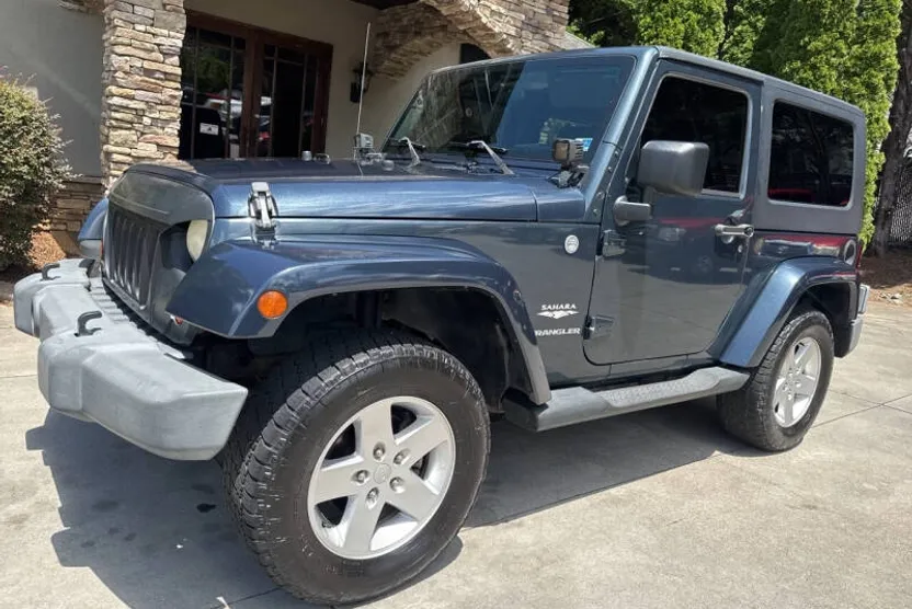 2007 Jeep Wrangler Unlimited Sahara photo 1