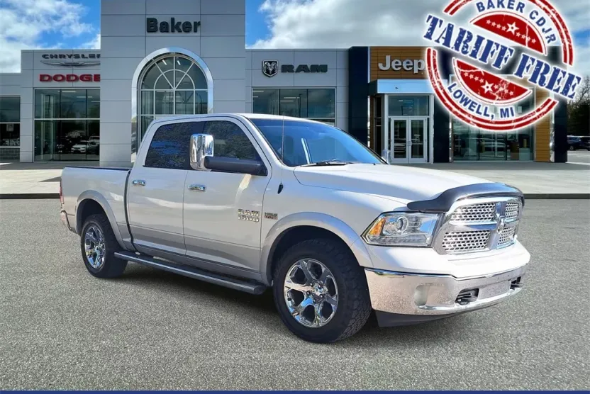 2017 Ram 1500 Laramie photo 1