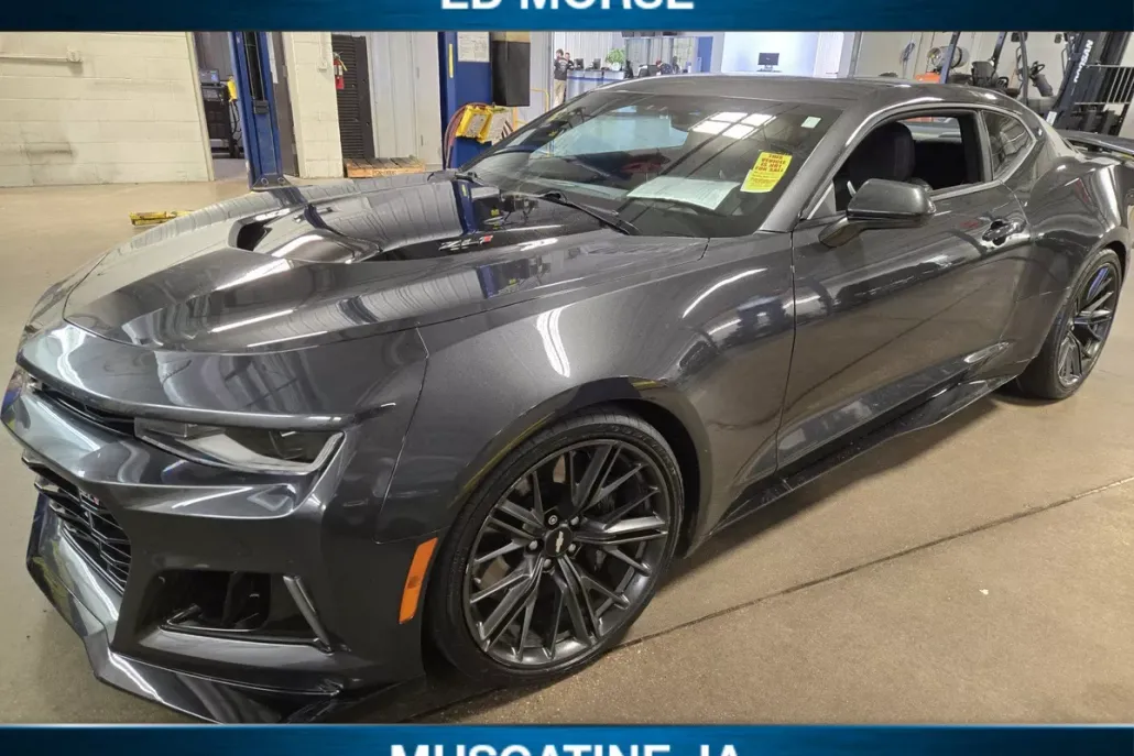 2018 Chevrolet Camaro ZL1 photo 1