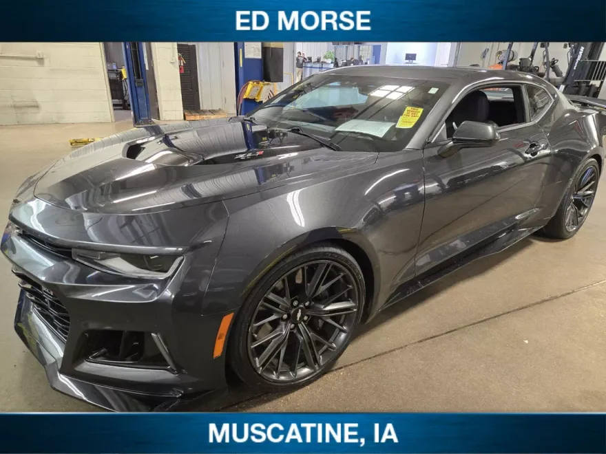 2018 Chevrolet Camaro ZL1 photo 1