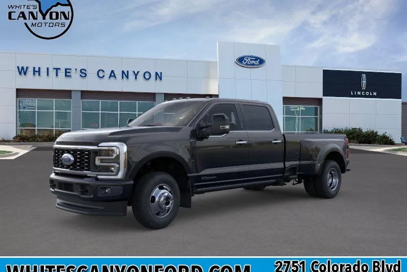 2026 Ford F-350 Platinum photo 1
