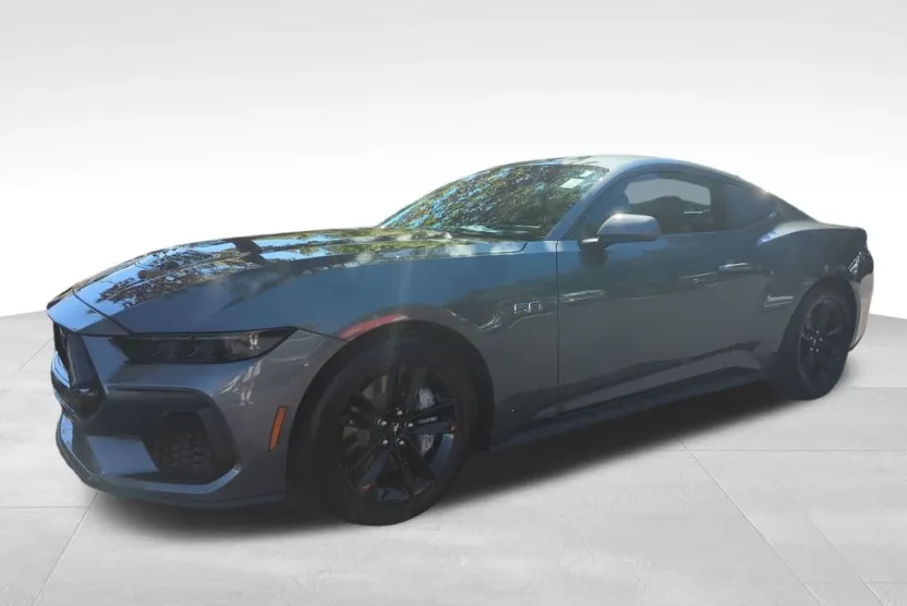 2025 Ford Mustang GT photo 1