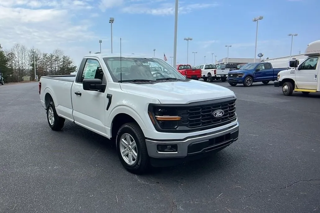 2025 Ford F-150 XL photo 1