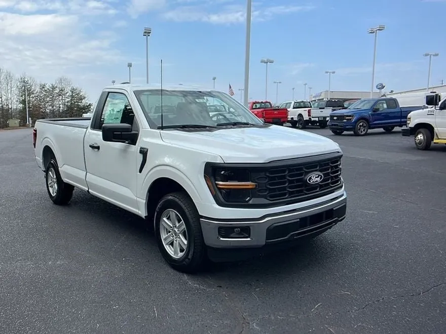 2025 Ford F-150 XL photo 1