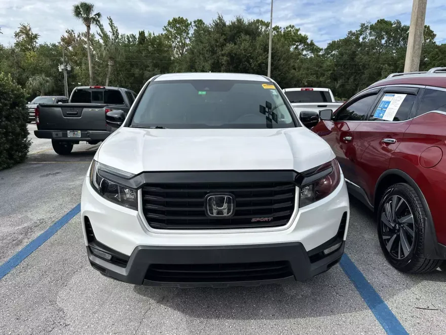 2023 Honda Ridgeline Sport photo 1