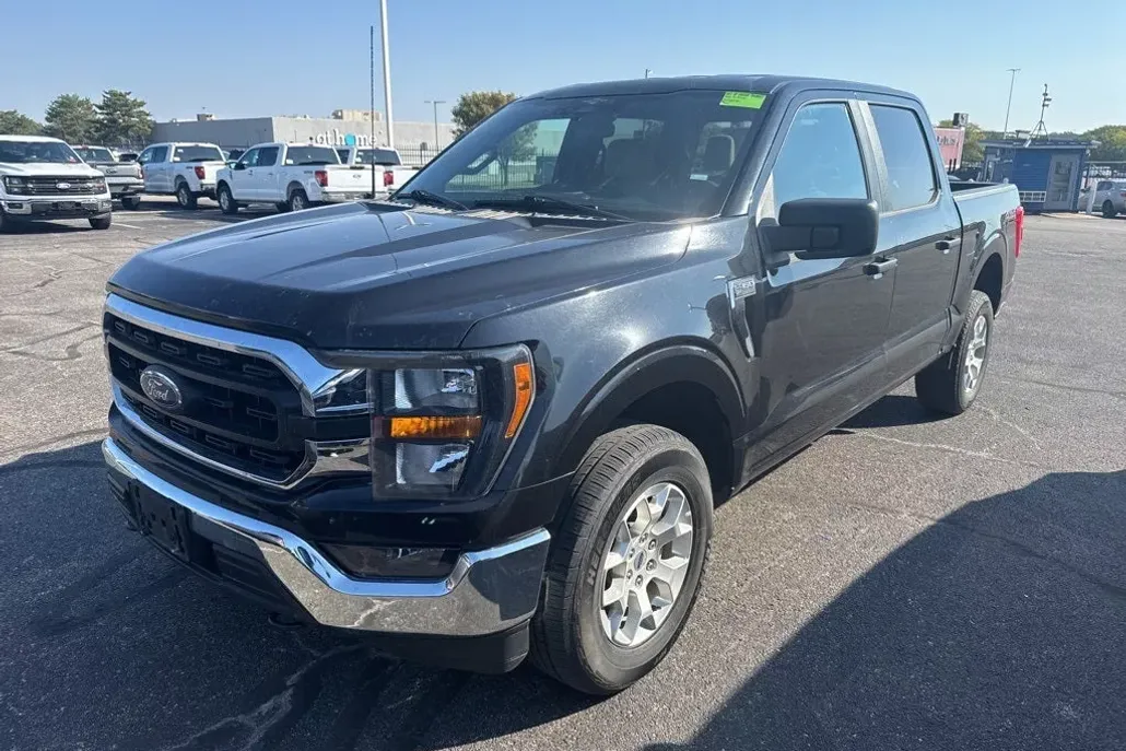 2023 Ford F-150 XLT photo 1