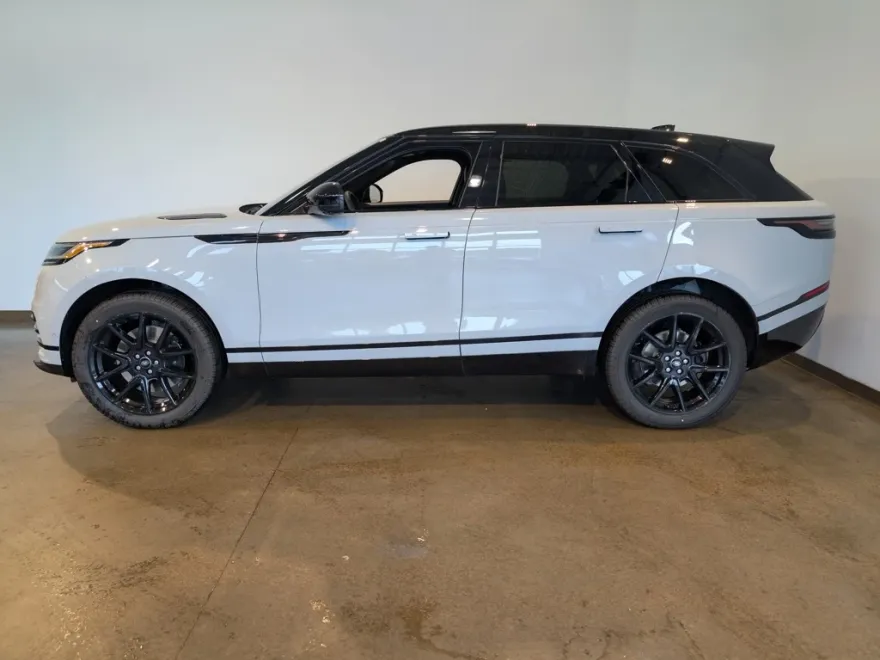 2026 Land Rover Range Rover Velar SE photo 1