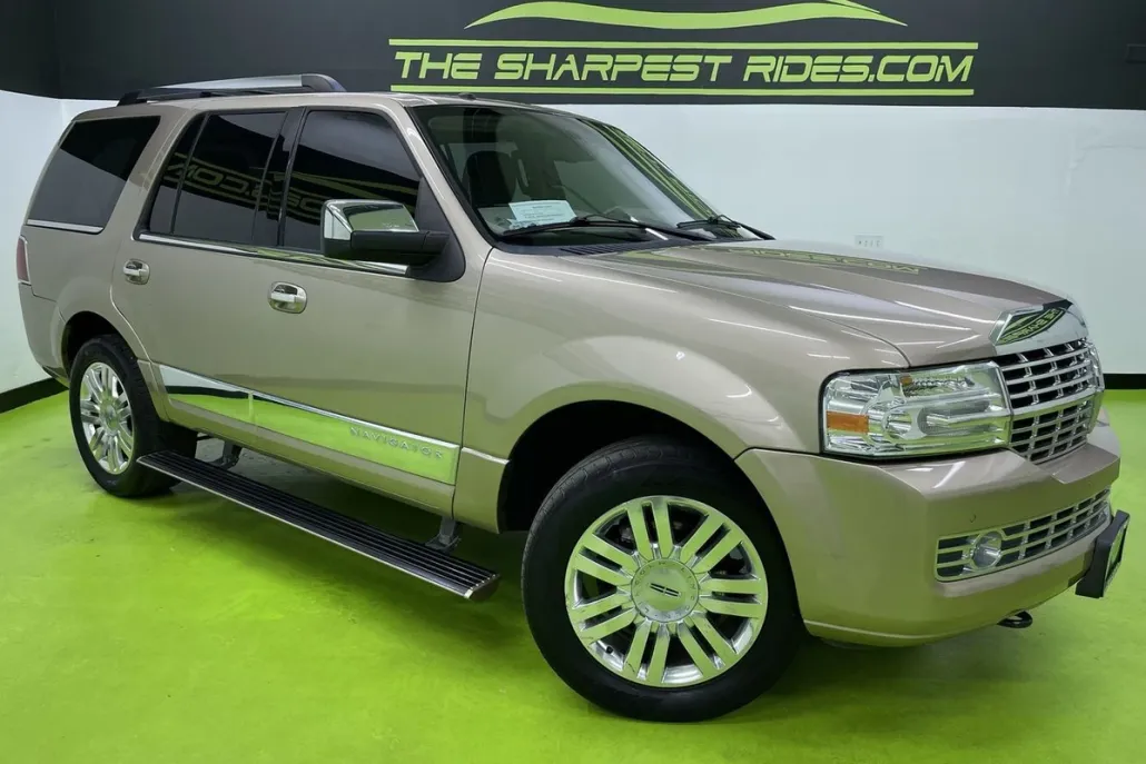 2014 Lincoln Navigator L photo 1