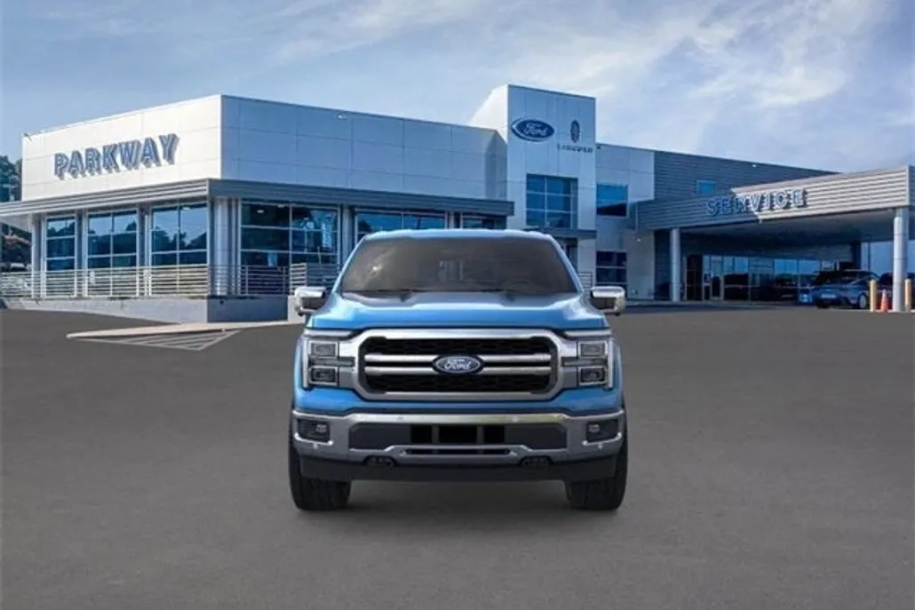 2025 Ford F-150 Lariat photo 1
