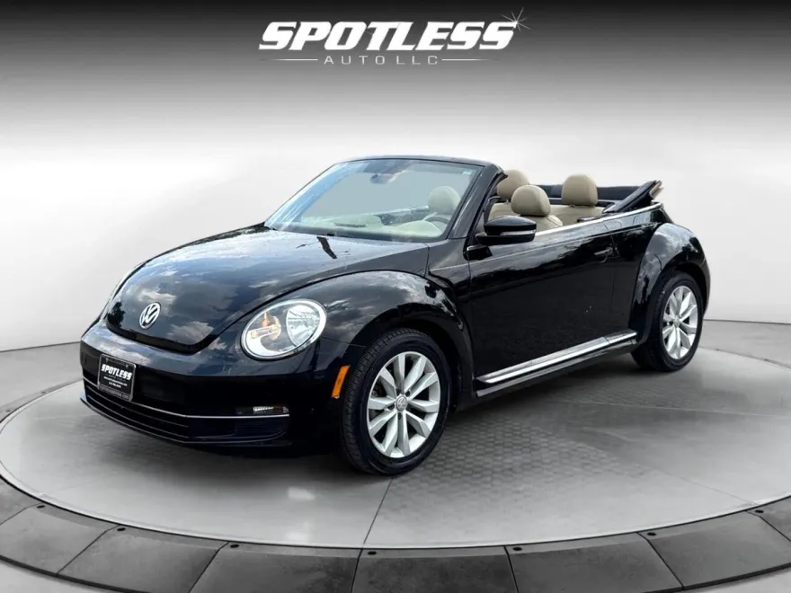 2013 Volkswagen Beetle TDI Convertible photo 1