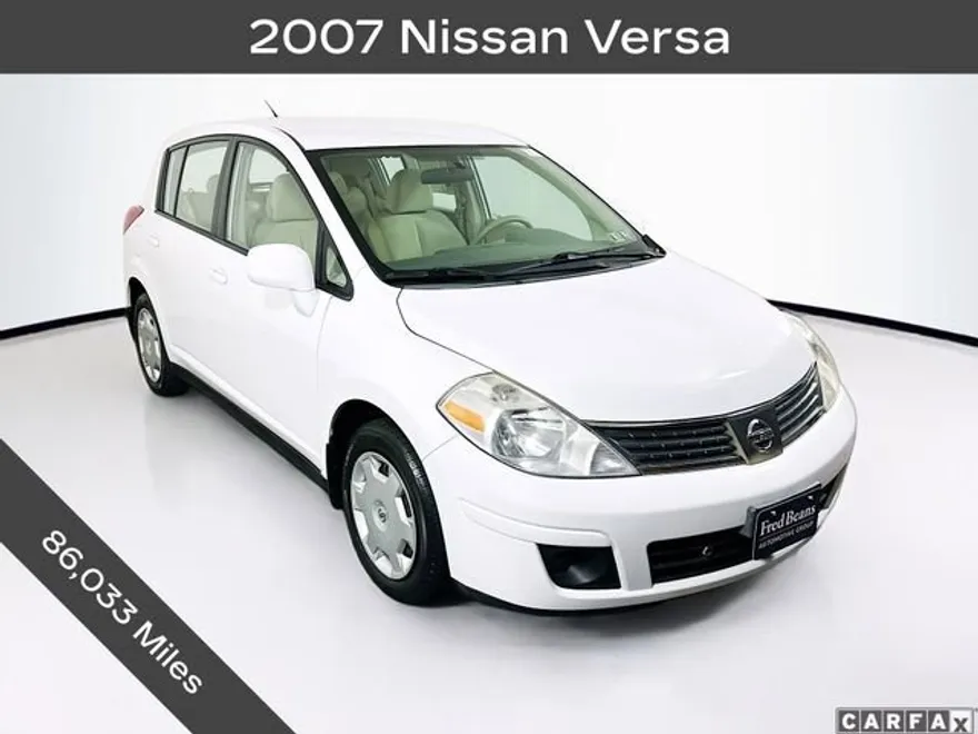 2007 Nissan Versa 1.8 S photo 1